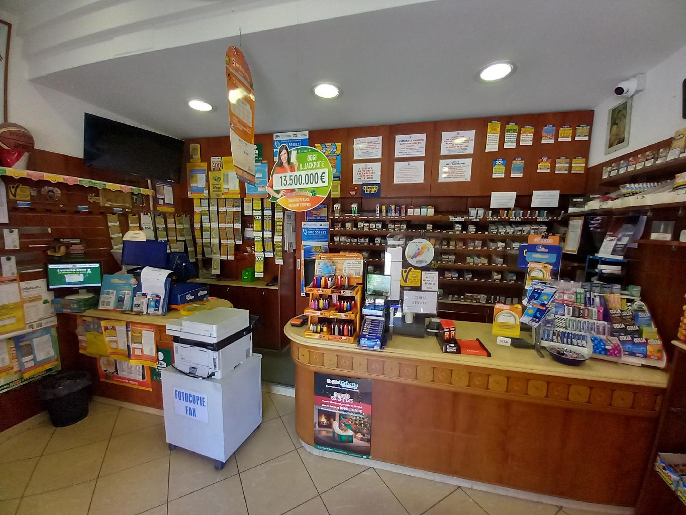 Attivit commerciale in vendita in viale trento, Pesaro