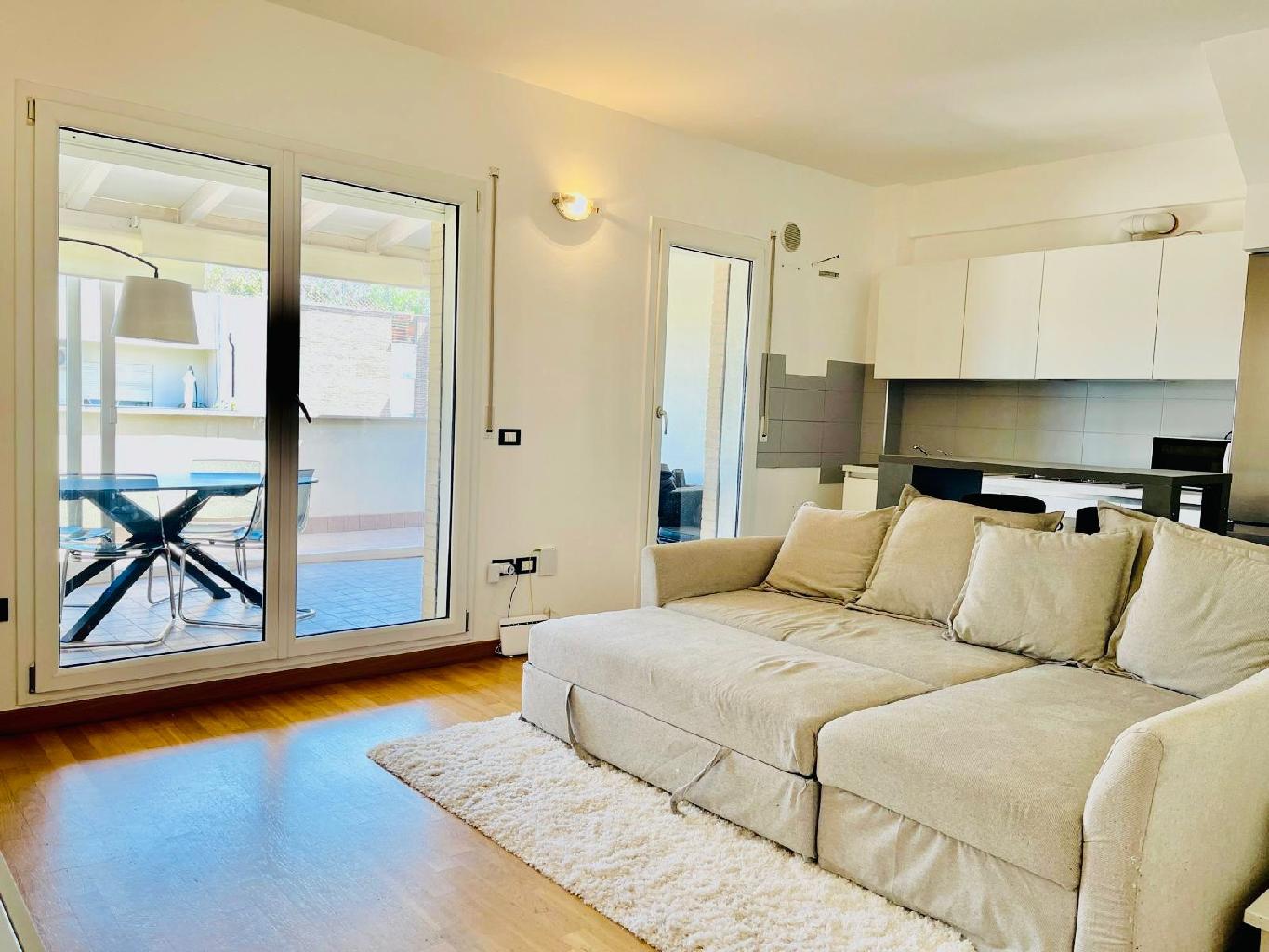 Appartamento in vendita in via dei frassini, Pesaro