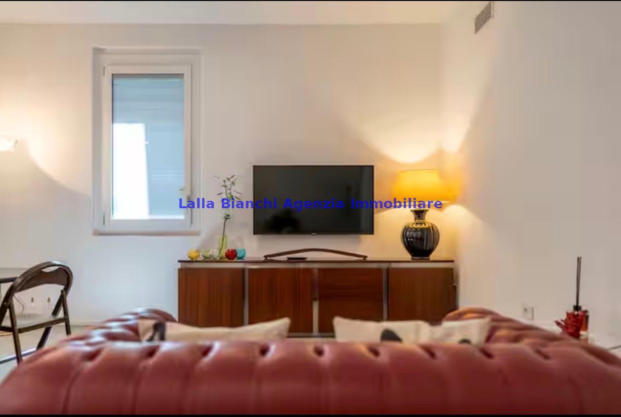 Appartamento arredato in affitto in via virgilio, Pesaro