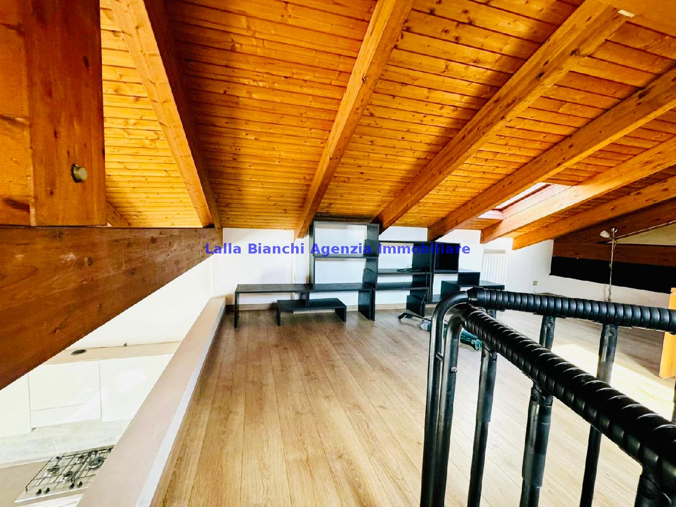 Appartamento arredato in affitto in via cattaneo, Pesaro