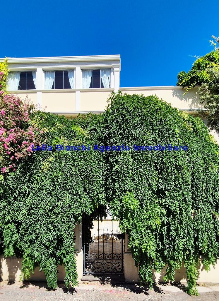 Casa indipendente in vendita in via ciro menotti, Pesaro