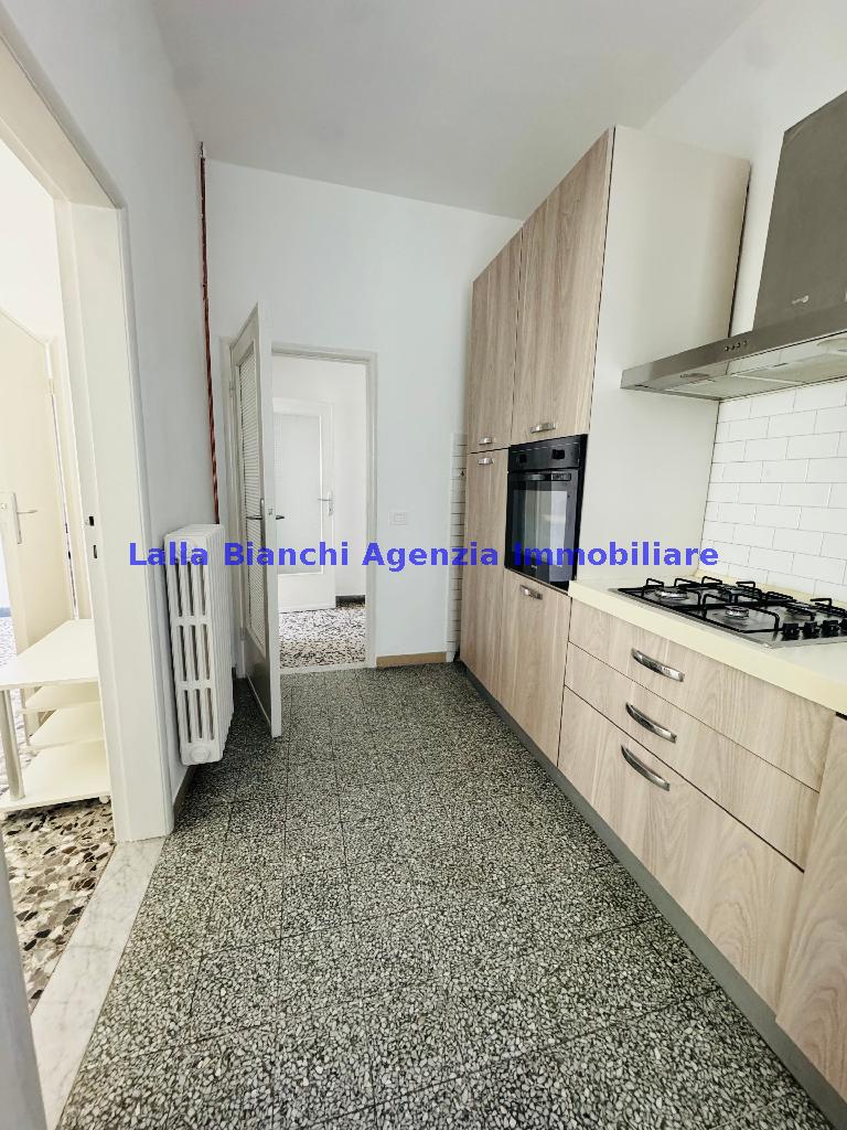 Appartamento arredato in affitto, Pesaro mare