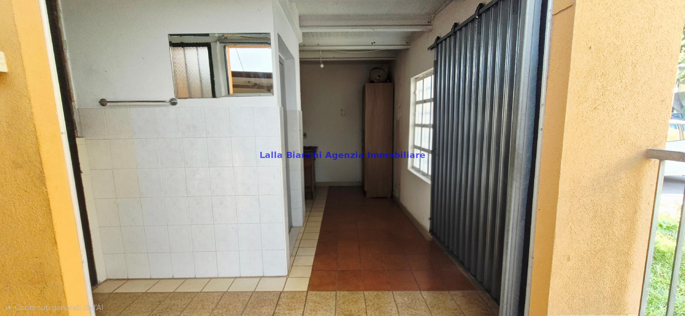 Appartamento con terrazzo in via marco minghetti, Pesaro