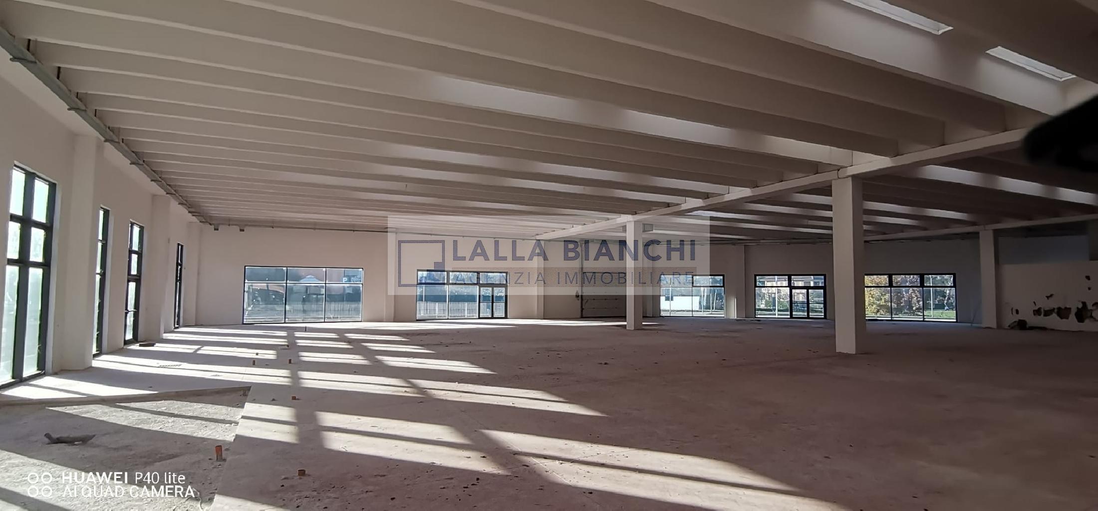 Locale commerciale nuova a Pesaro
