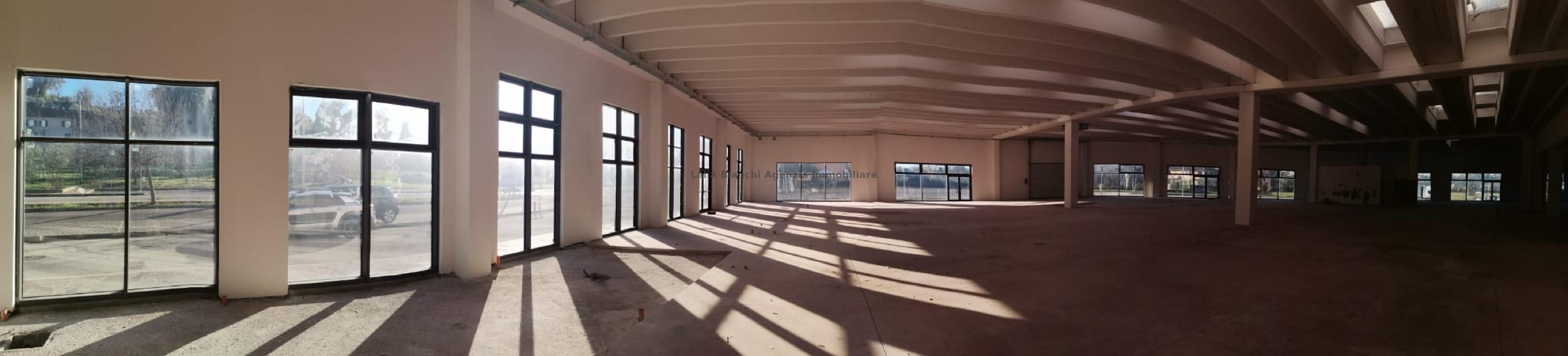 Locale commerciale nuova a Pesaro