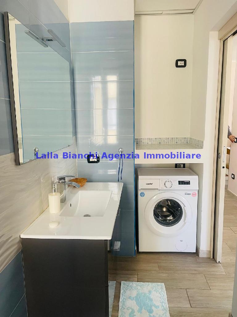 Casa vacanza arredata in affitto in via bernardino baldi, Pesaro