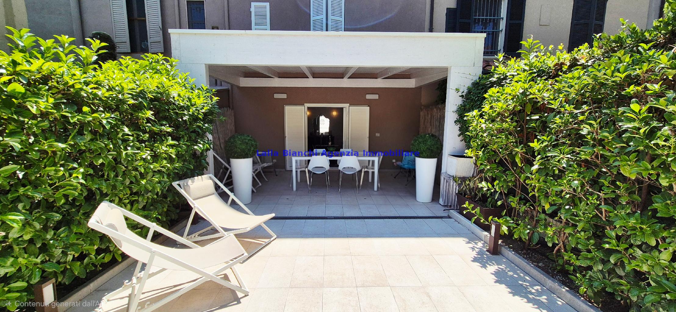 Casa indipendente in vendita in piazzale giosu� carducci, Pesaro