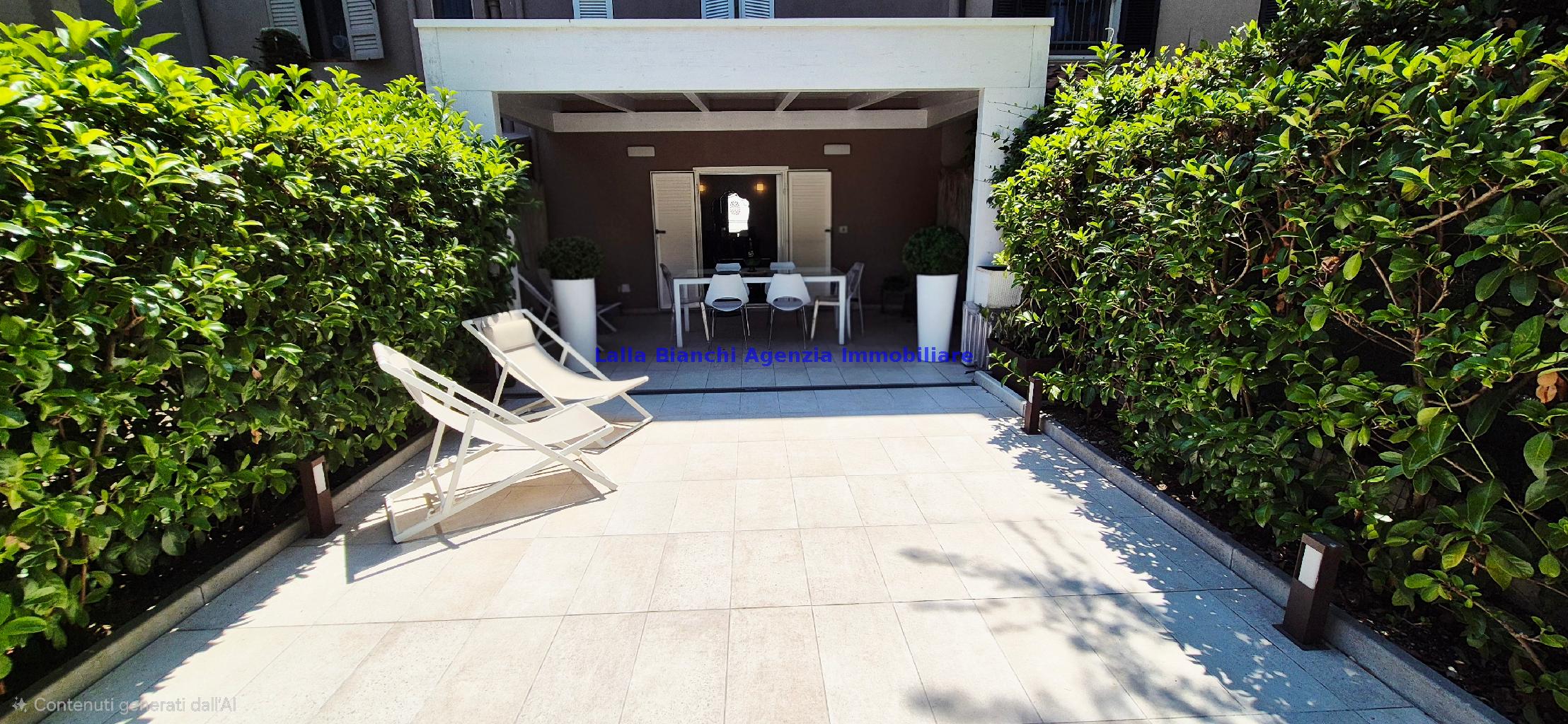 Casa indipendente in vendita in piazzale giosu� carducci, Pesaro