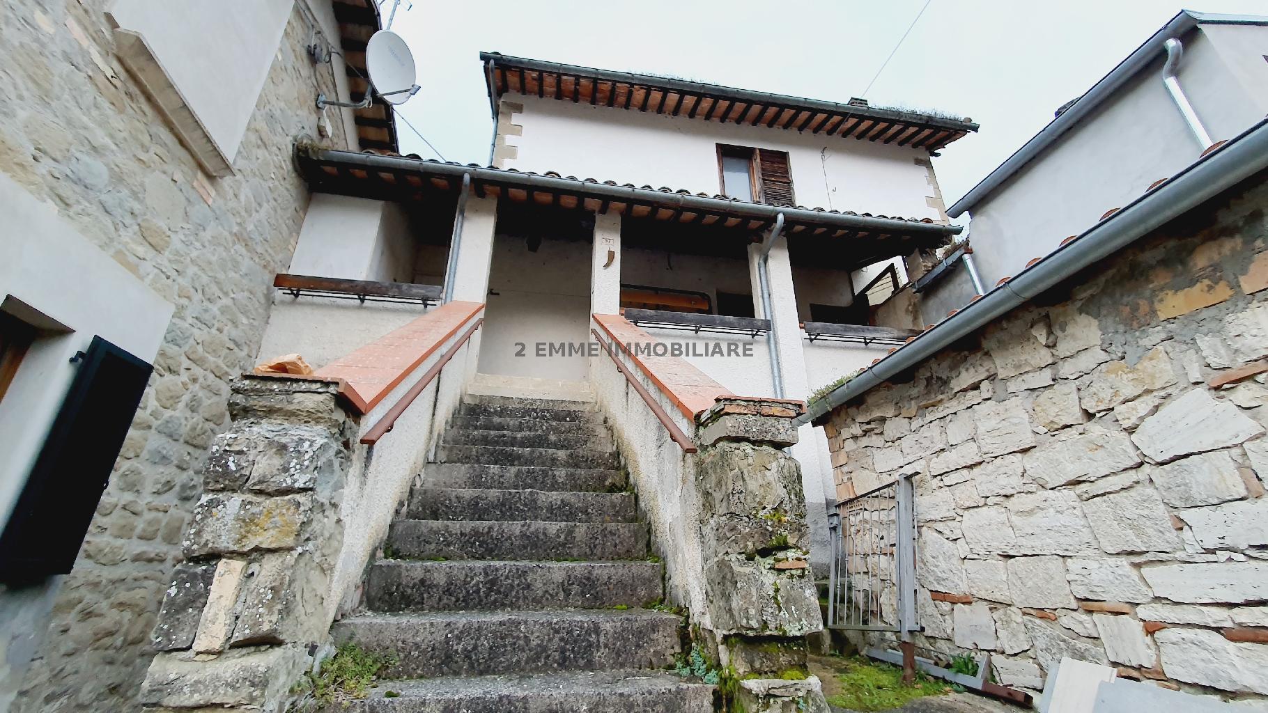 Rustico con giardino in frazione capodipiano, Venarotta