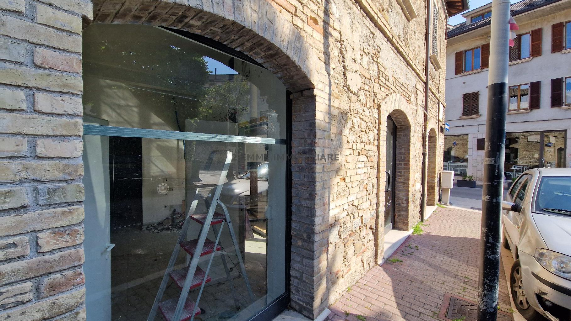 Locale commerciale in vendita in viaa bernrdo tucci, Ascoli Piceno