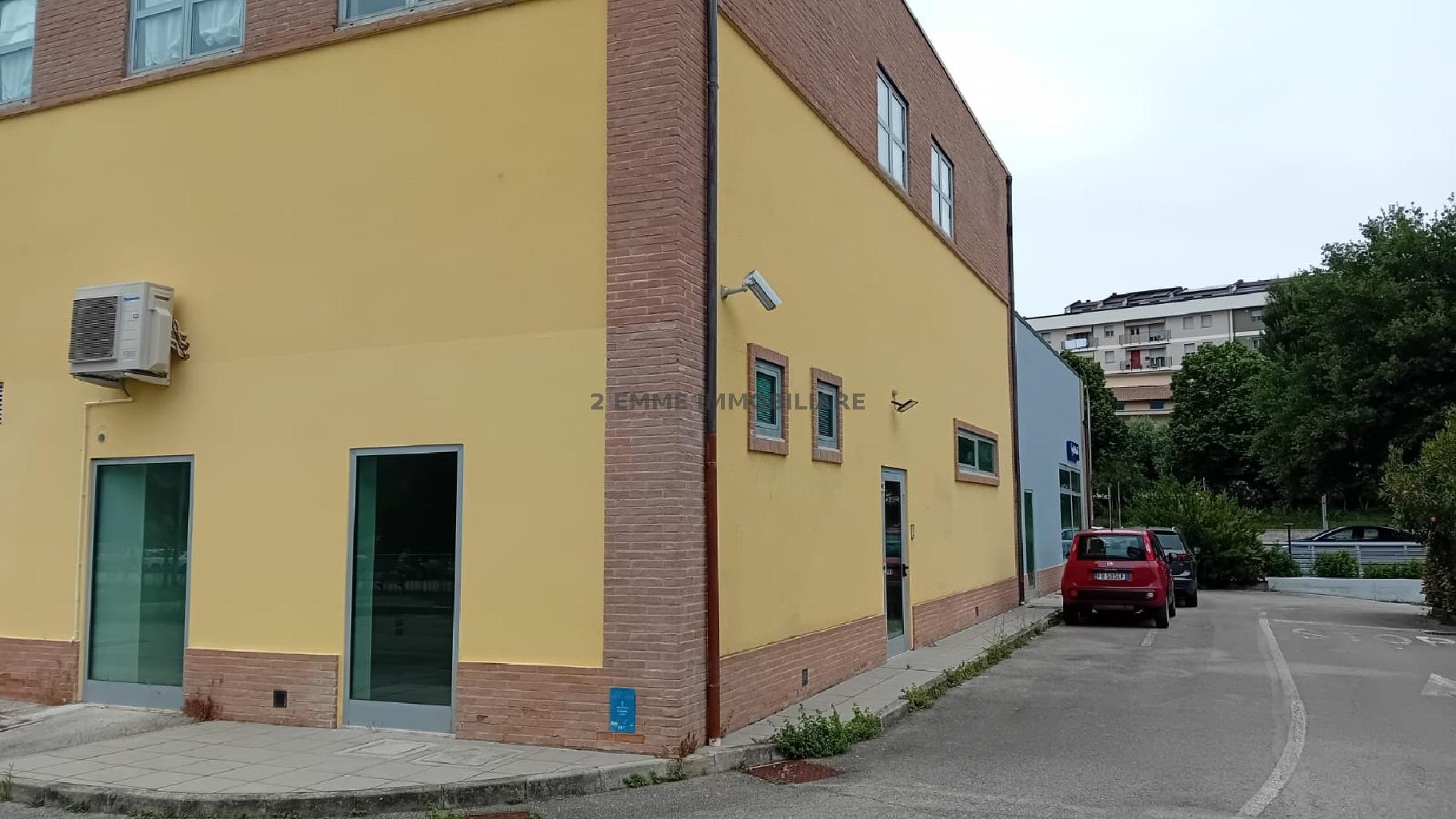 Locale commerciale nuova in largo degli aranci 12/a, Ascoli Piceno