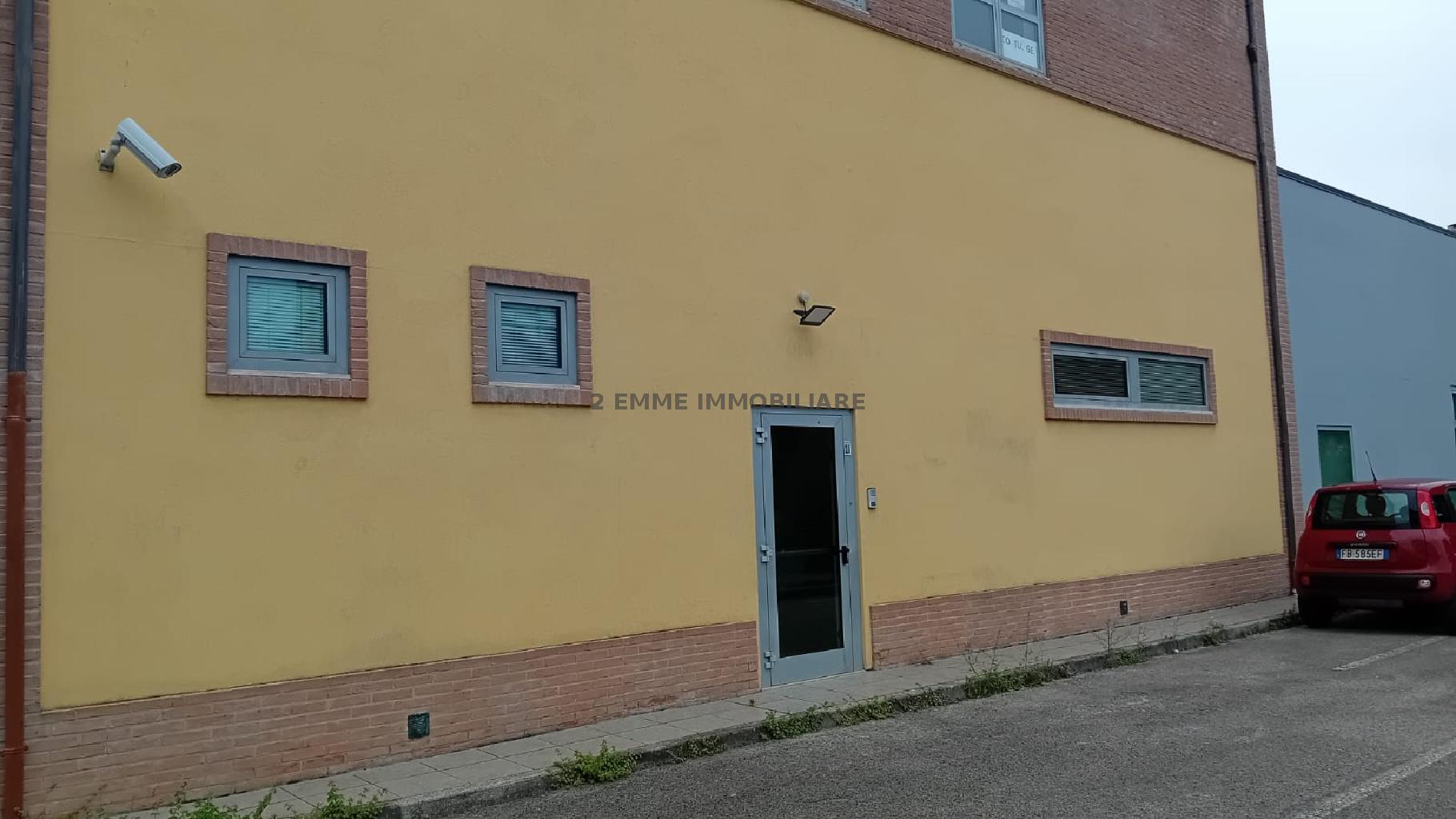 Locale commerciale nuova in largo degli aranci 12/a, Ascoli Piceno