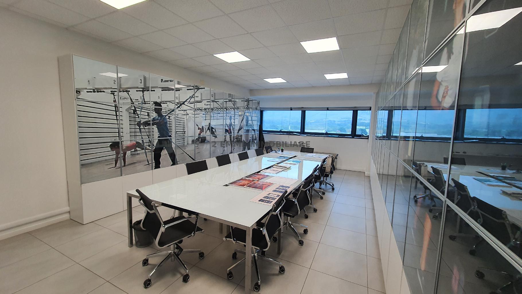 Ufficio nuovo in viale dei mutilati e invalidi del lavoro, Ascoli Piceno