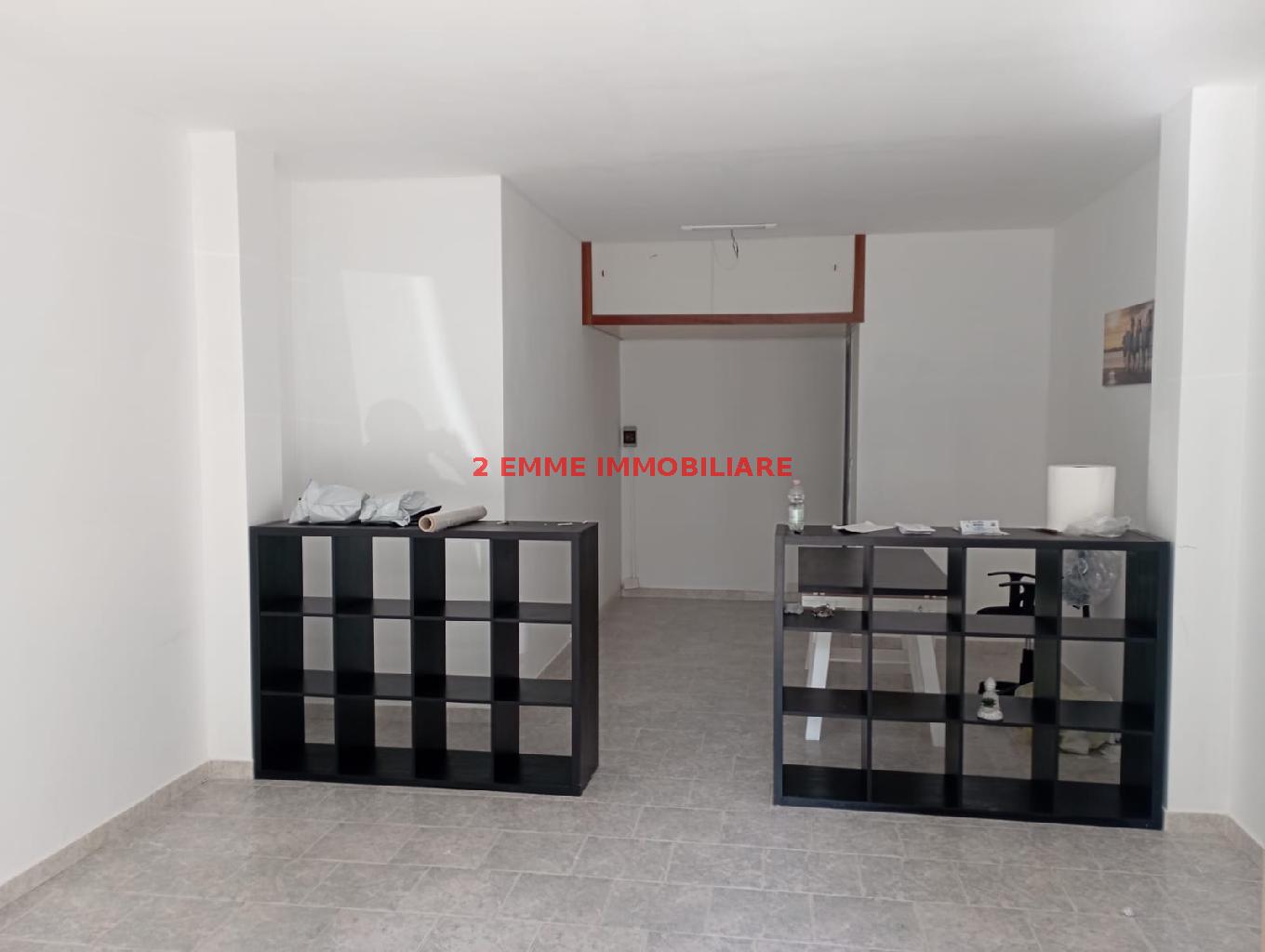 Magazzino in affitto in via perugia, Ascoli Piceno