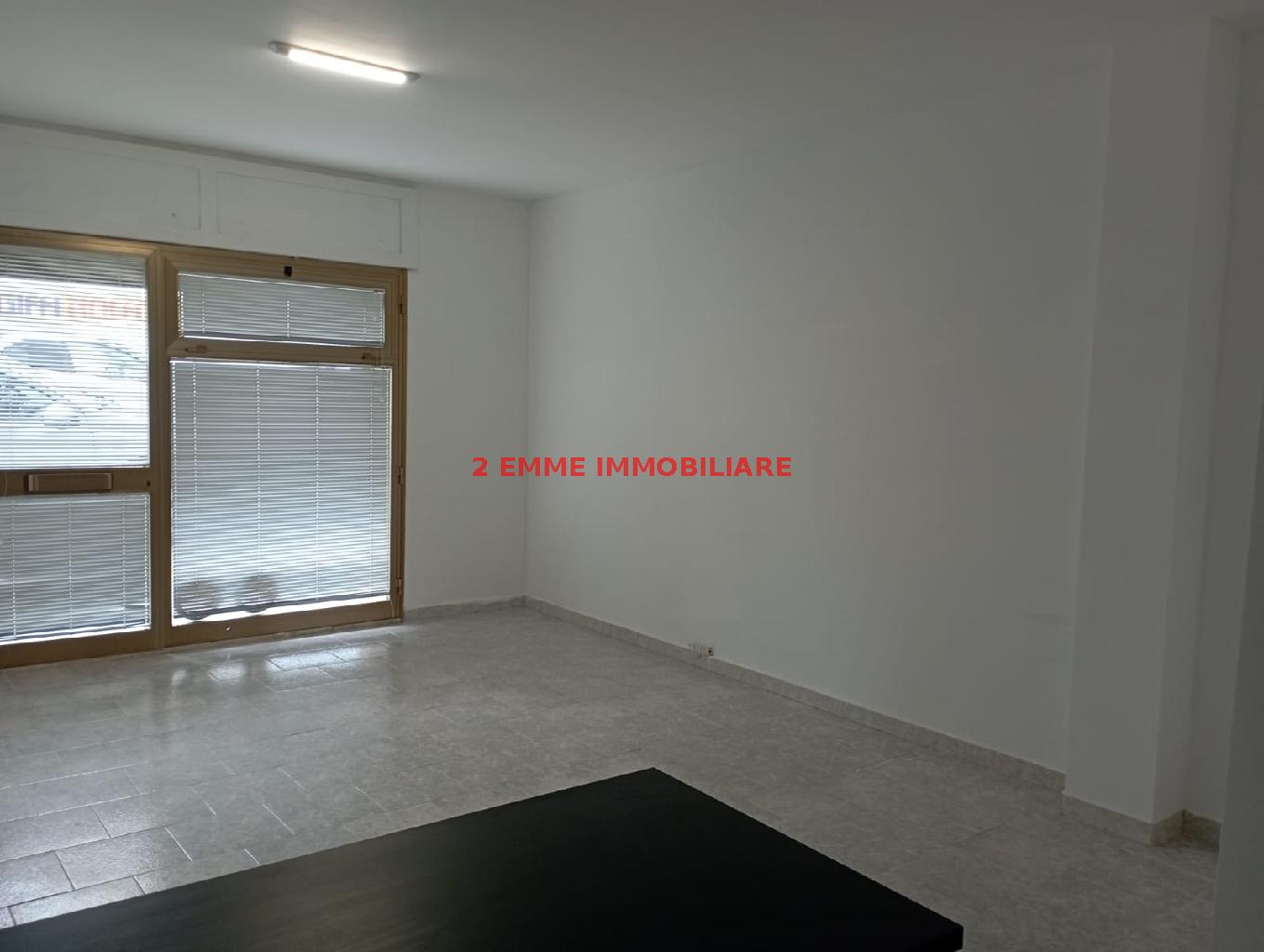 Magazzino in affitto in via perugia, Ascoli Piceno