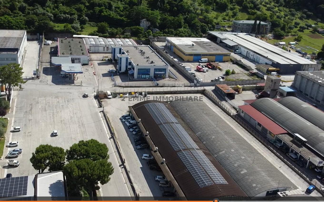 Locale commerciale in affitto in via piceno aprutina, Ascoli Piceno