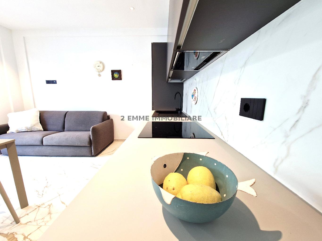 Casa vacanza arredata in affitto in via grazia deletta 2/a, San Benedetto del Tronto