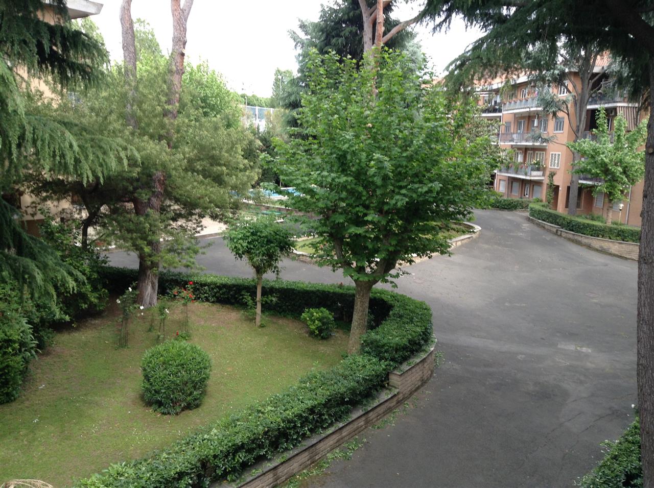 Affittasi appartamento zona residenziale con piscina Roma  Nuovo Salario