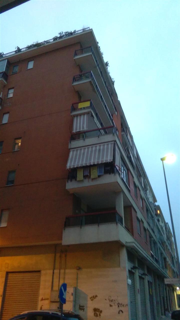Appartamento con terrazzo in via luigi dicuonzo 60, Barletta