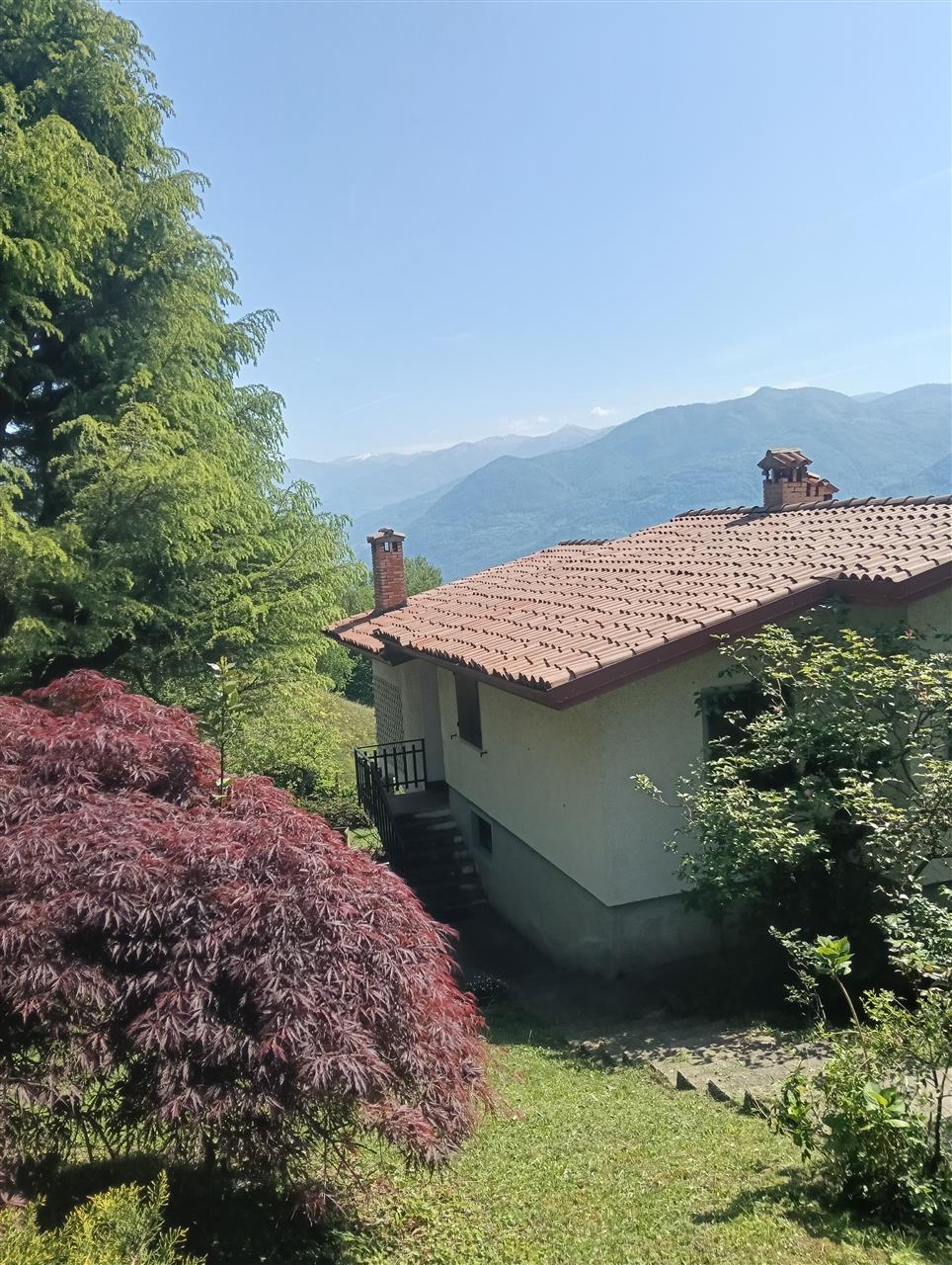 Villa esclusiva con vista mozzafiato sul lago