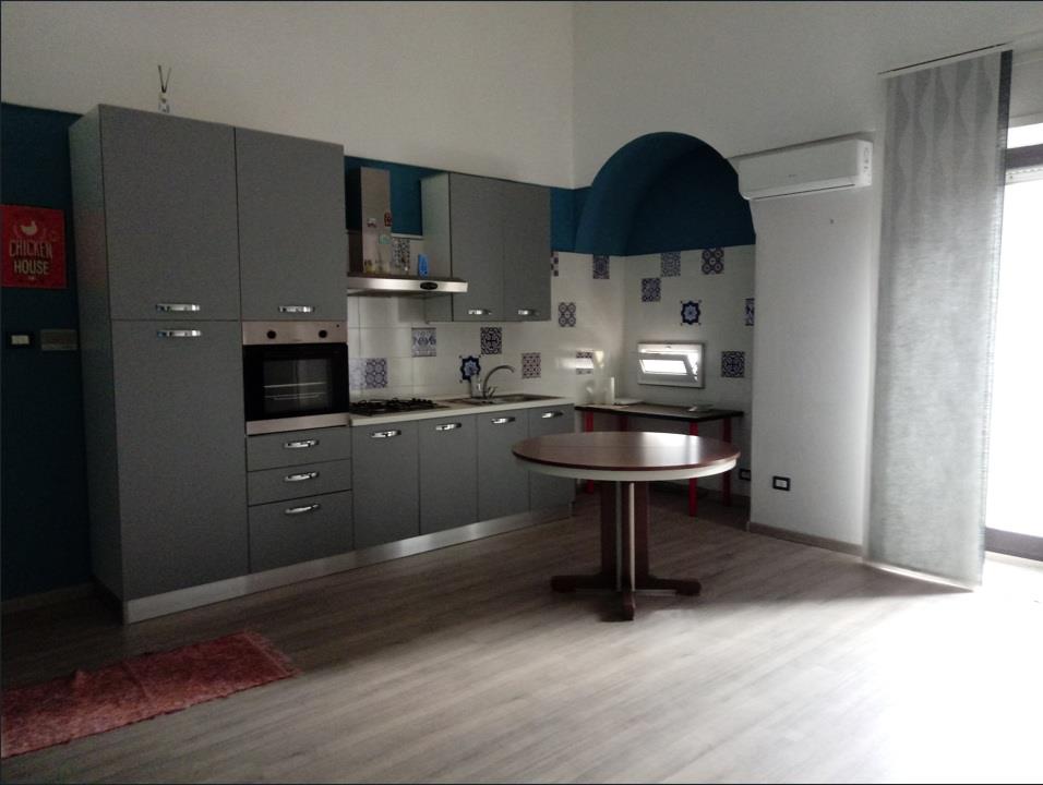 In vendita � Bilocale 60 mq, 1� piano, in zona centralissima