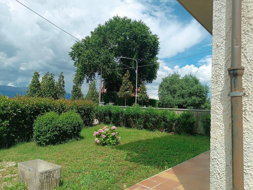 QUARRATA Casalguidi-Bottegaccia porzione di villetta bifamiliare