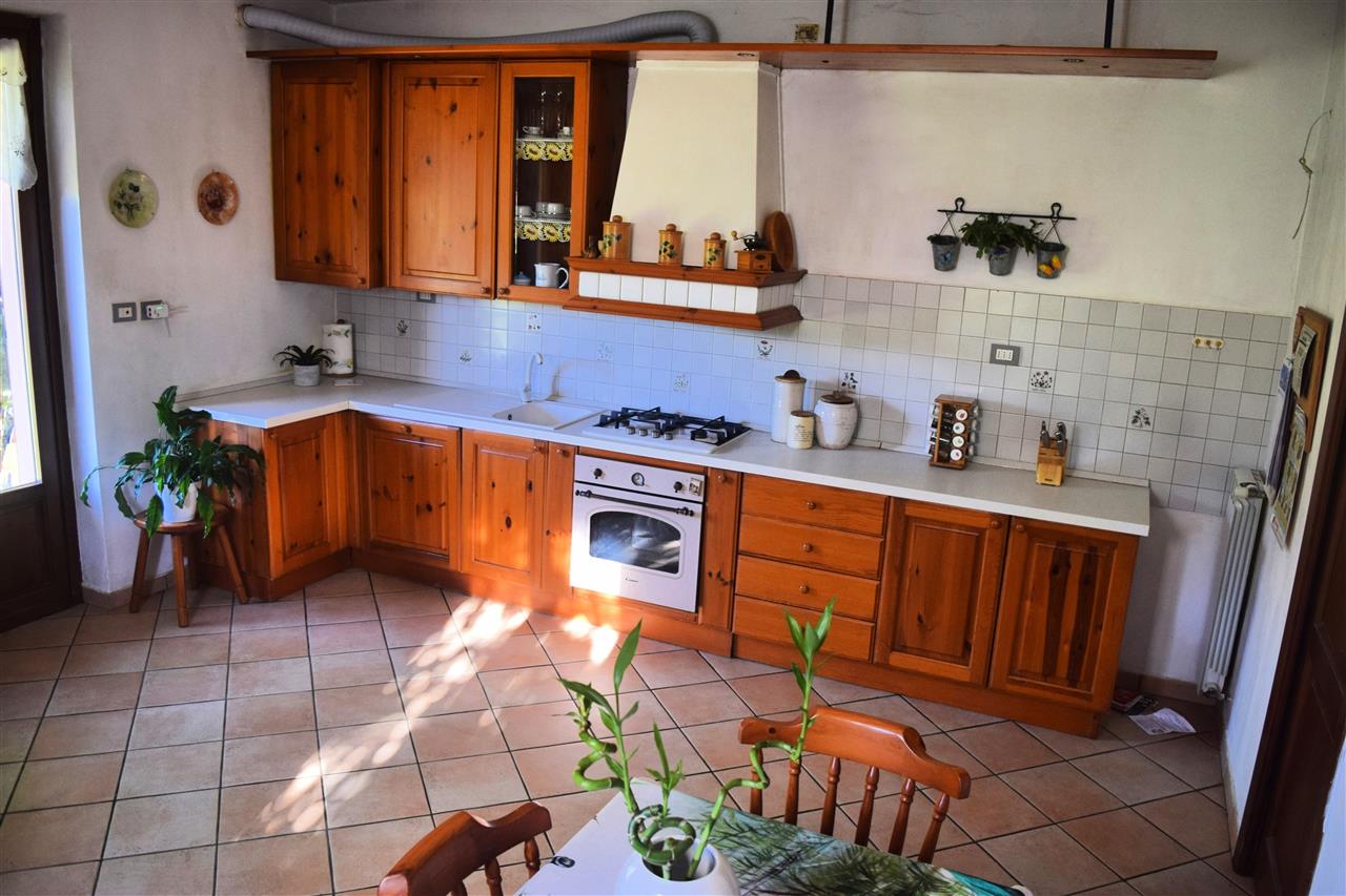 VAPRIO SUD � Villa Unifamiliare con 550 mq di giardino � Privato Vende