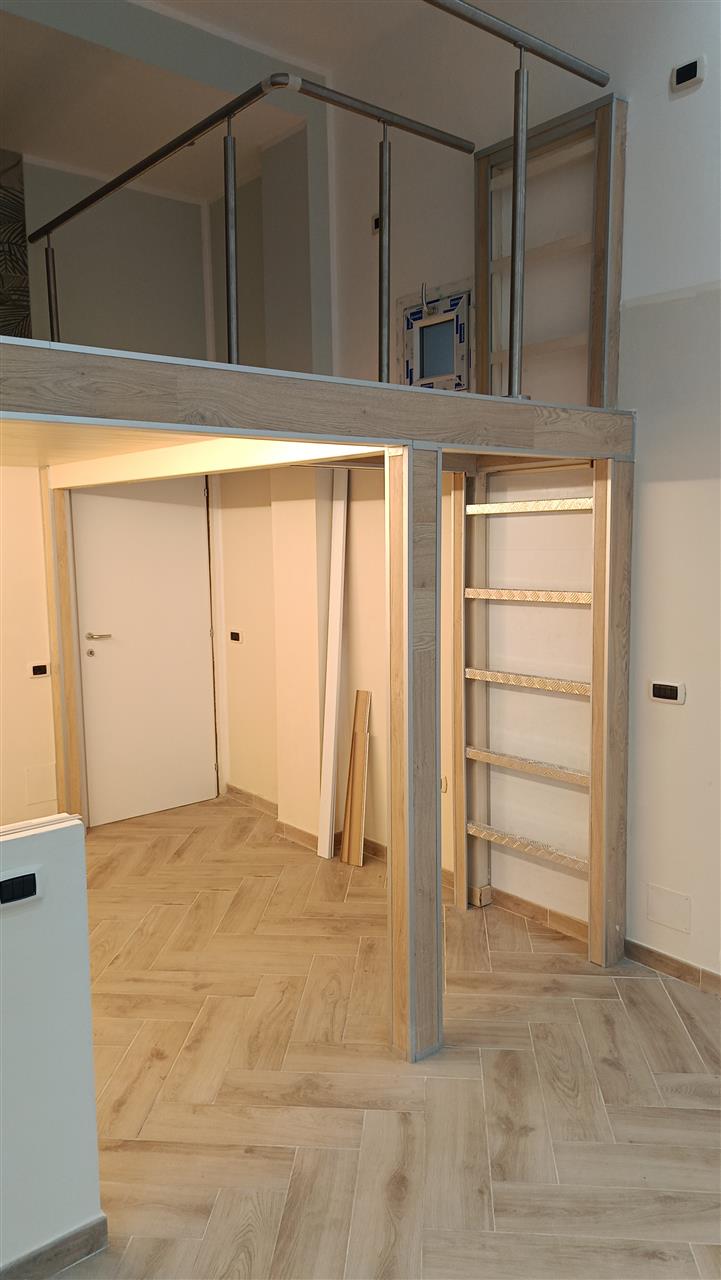 Monolocale Soppalcato di Charme Ideale per Single, Giovani Coppie o Investimento