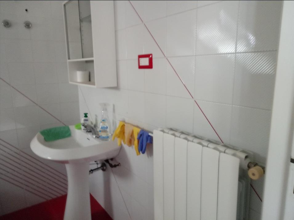 In vendita � Bilocale 60 mq, 1� piano, in zona centralissima