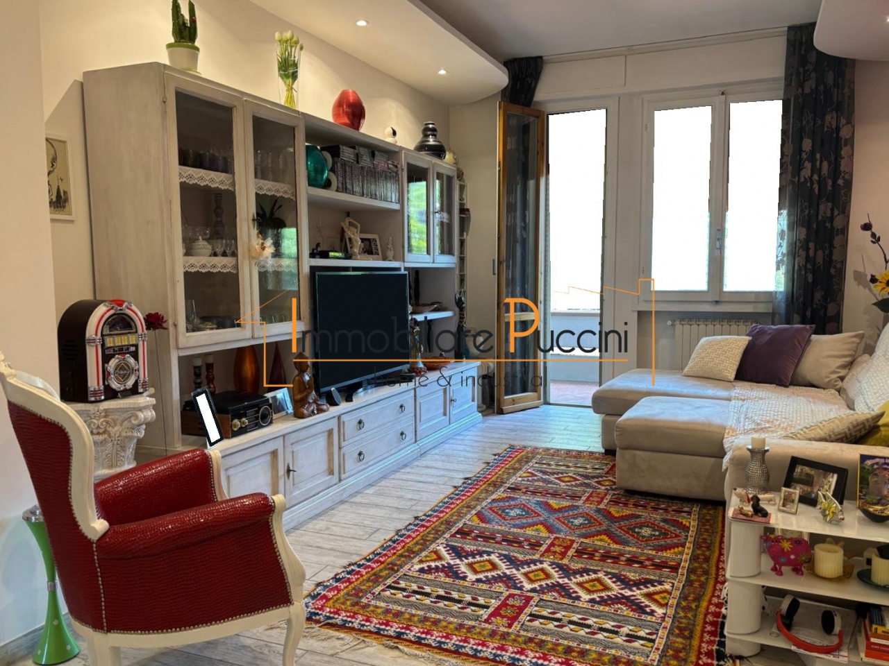 Trilocale con terrazzo a Calenzano
