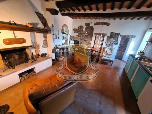 Quadrilocale in vendita a Montieri