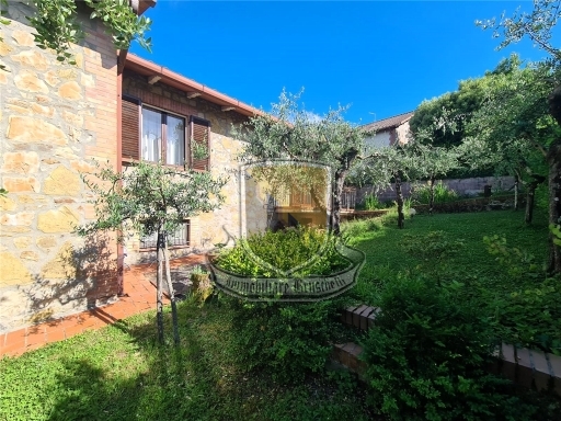 Villa con giardino, Murlo casciano