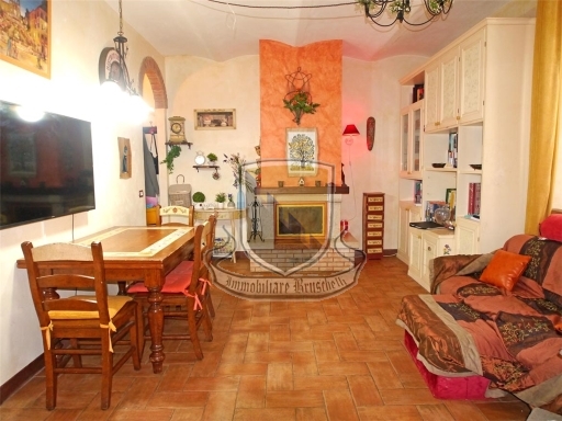 Villa con giardino a Castelnuovo Berardenga