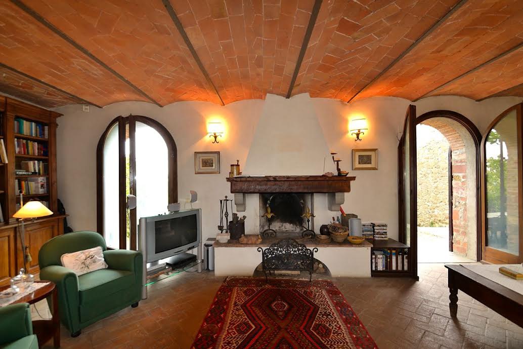 Rustico con giardino in via s. savino, Monte San Savino