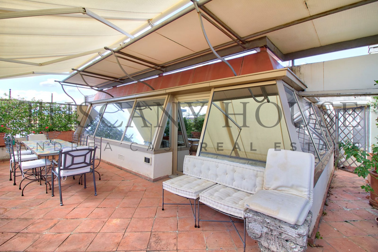 Attico con terrazzo a Arezzo