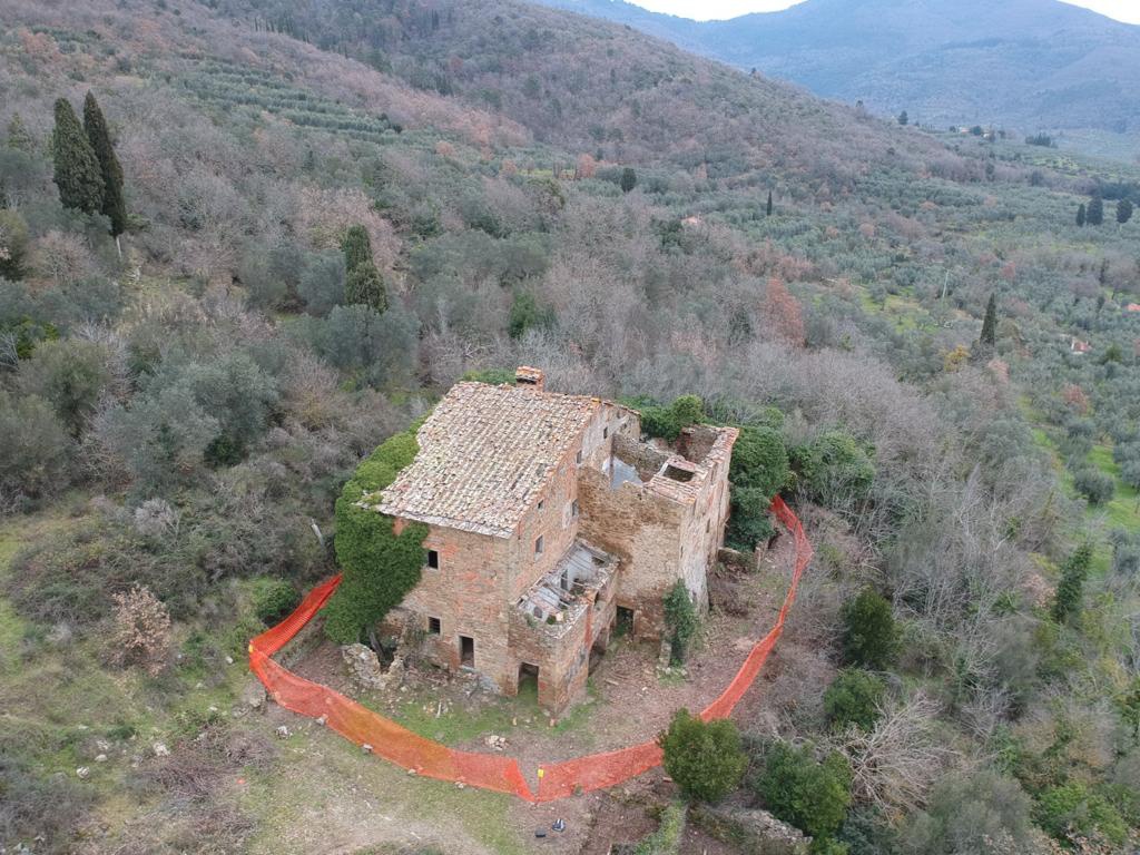 Rustico da ristrutturare a Arezzo