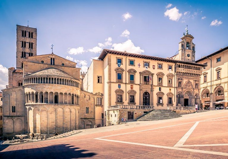 Stabile/Palazzo in vendita in piazza grande, Arezzo
