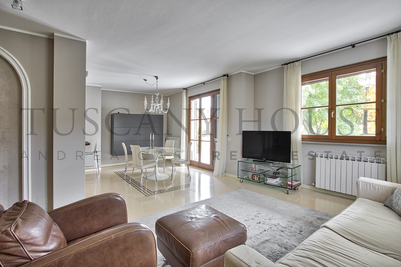 Casa indipendente con giardino a Arezzo