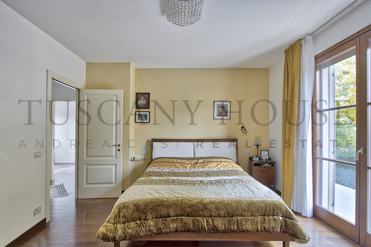 Casa indipendente con giardino a Arezzo