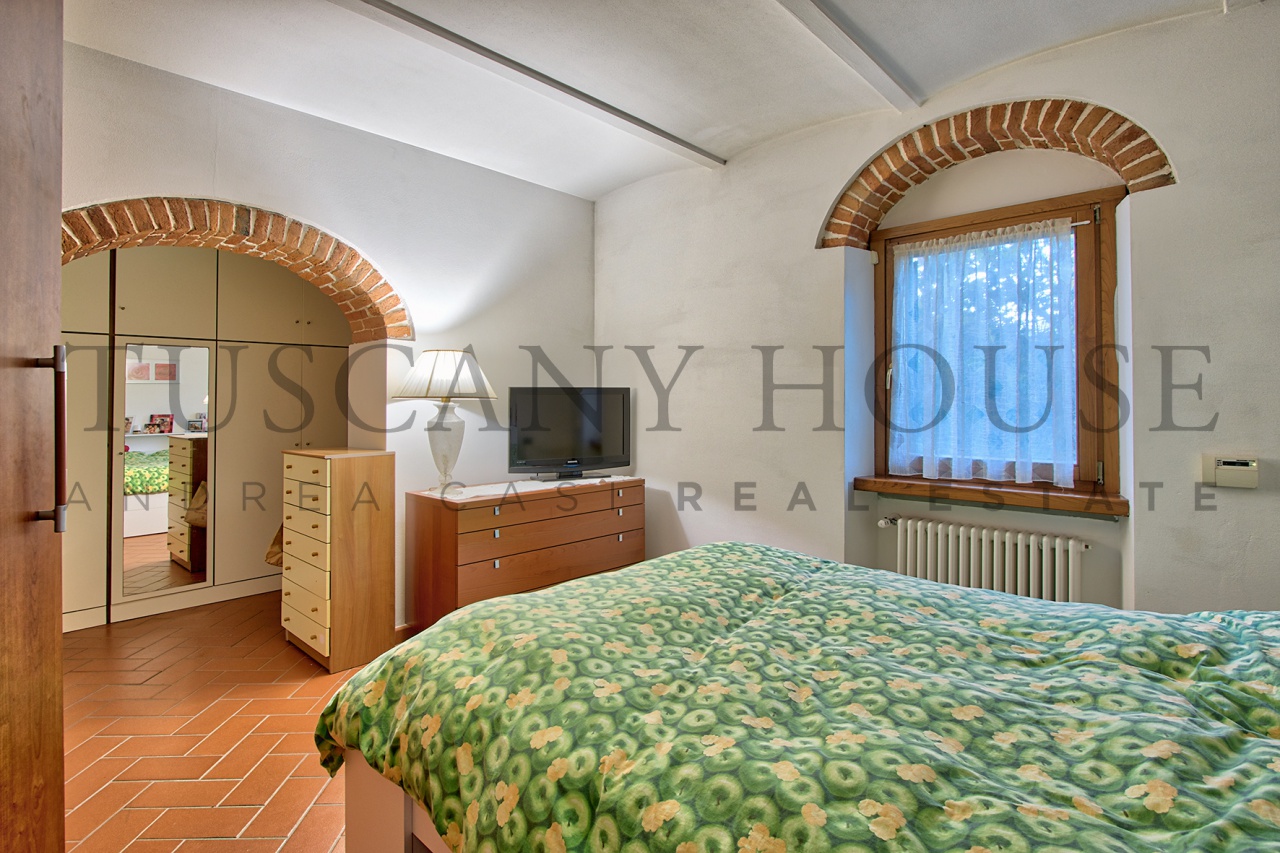 Casa indipendente con giardino a Arezzo