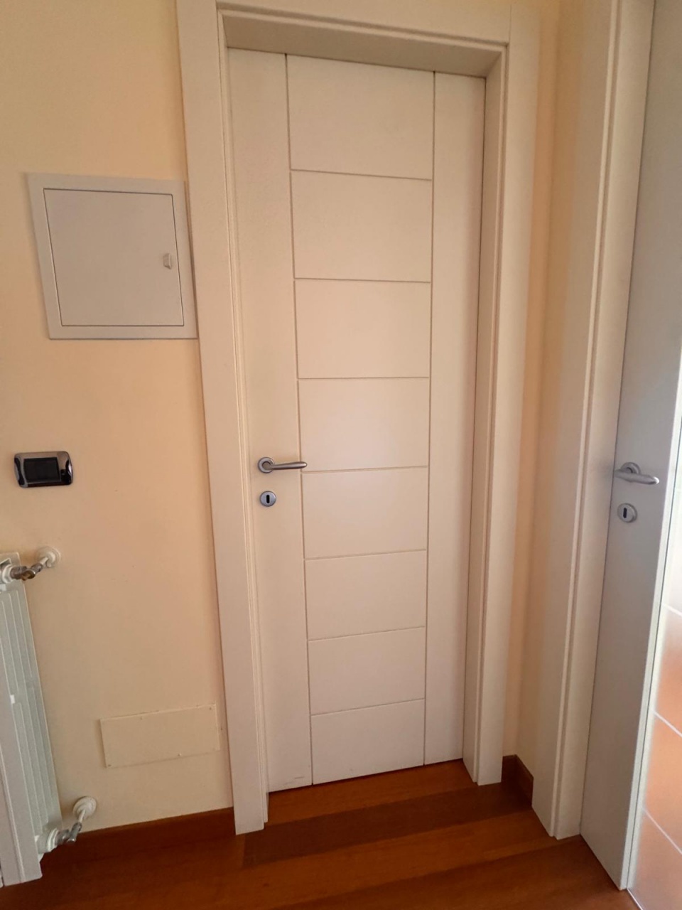 Ufficio con terrazzo in parco montefalco, Arezzo