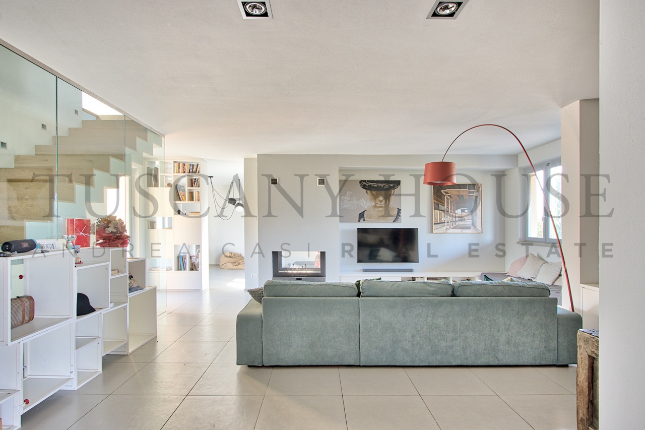 Villa con giardino a Arezzo