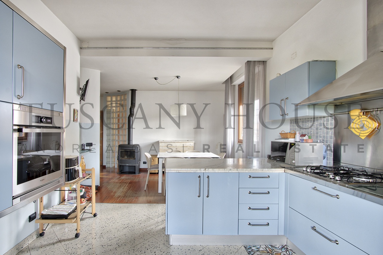 Casa indipendente con giardino a Arezzo