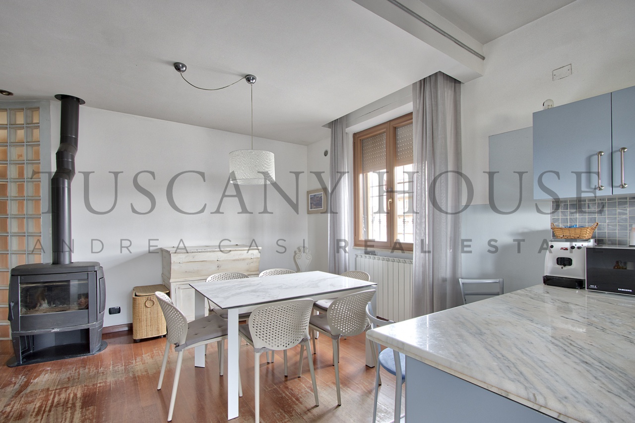 Casa indipendente con giardino a Arezzo