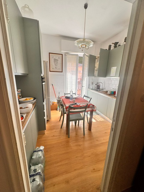 Quadrilocale con box in via pasqui, Arezzo