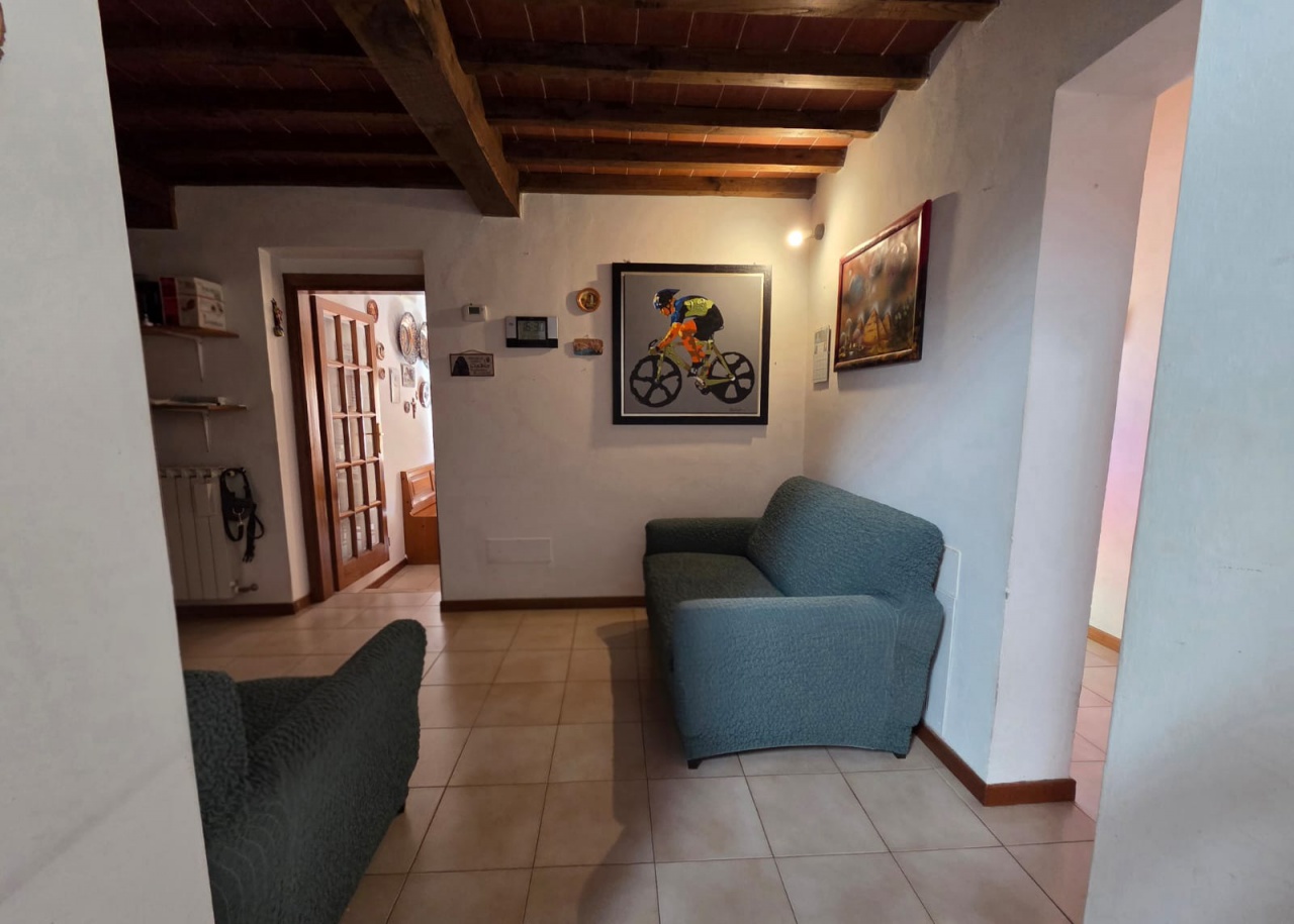 Casa indipendente in vendita a Arezzo