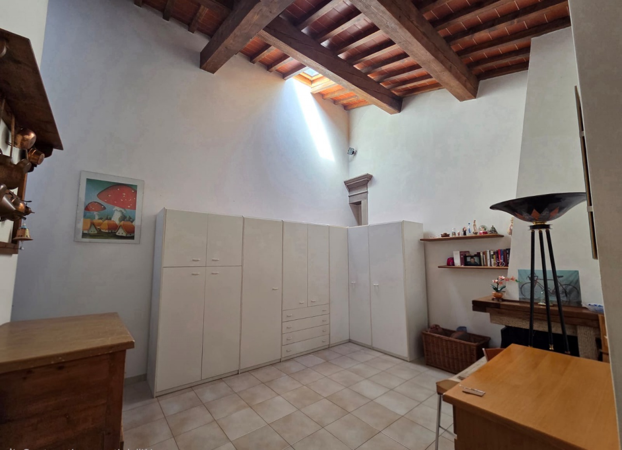 Casa indipendente in vendita a Arezzo