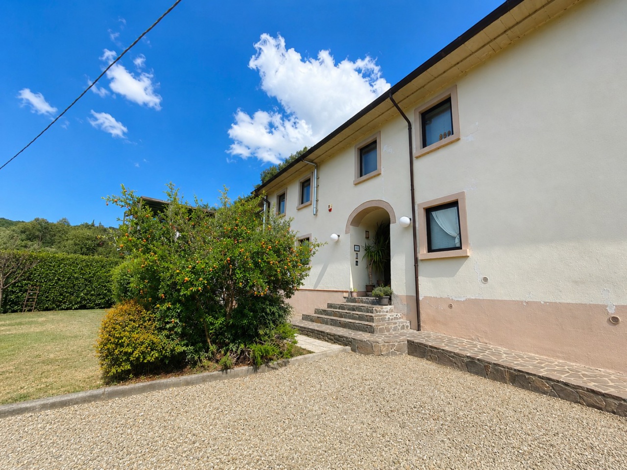 Casa indipendente con giardino a Capolona