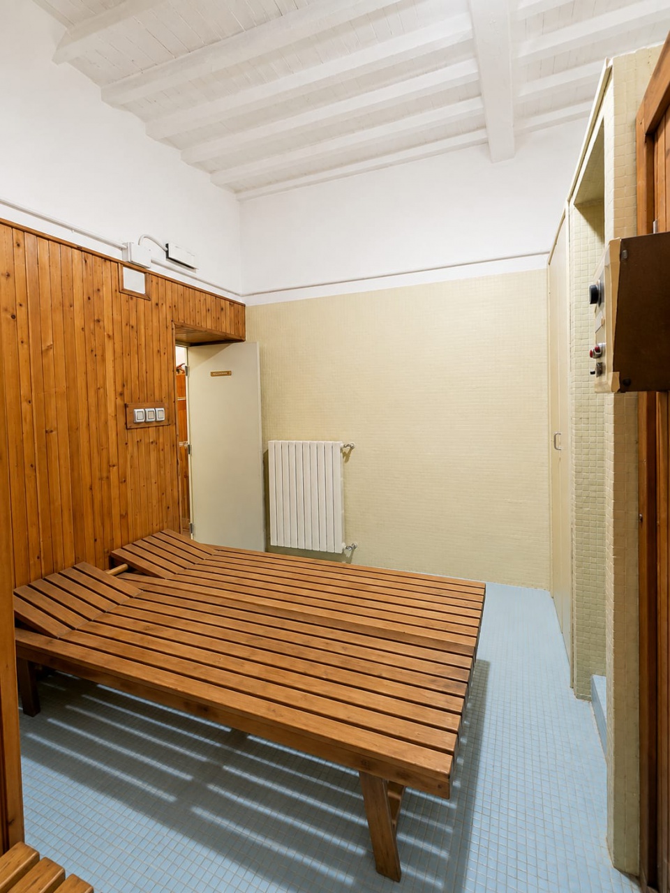 Locale commerciale in vendita a Arezzo