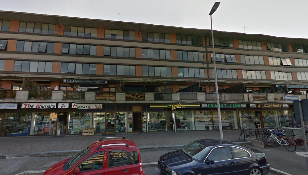 Ufficio con box in via montefalco, Arezzo
